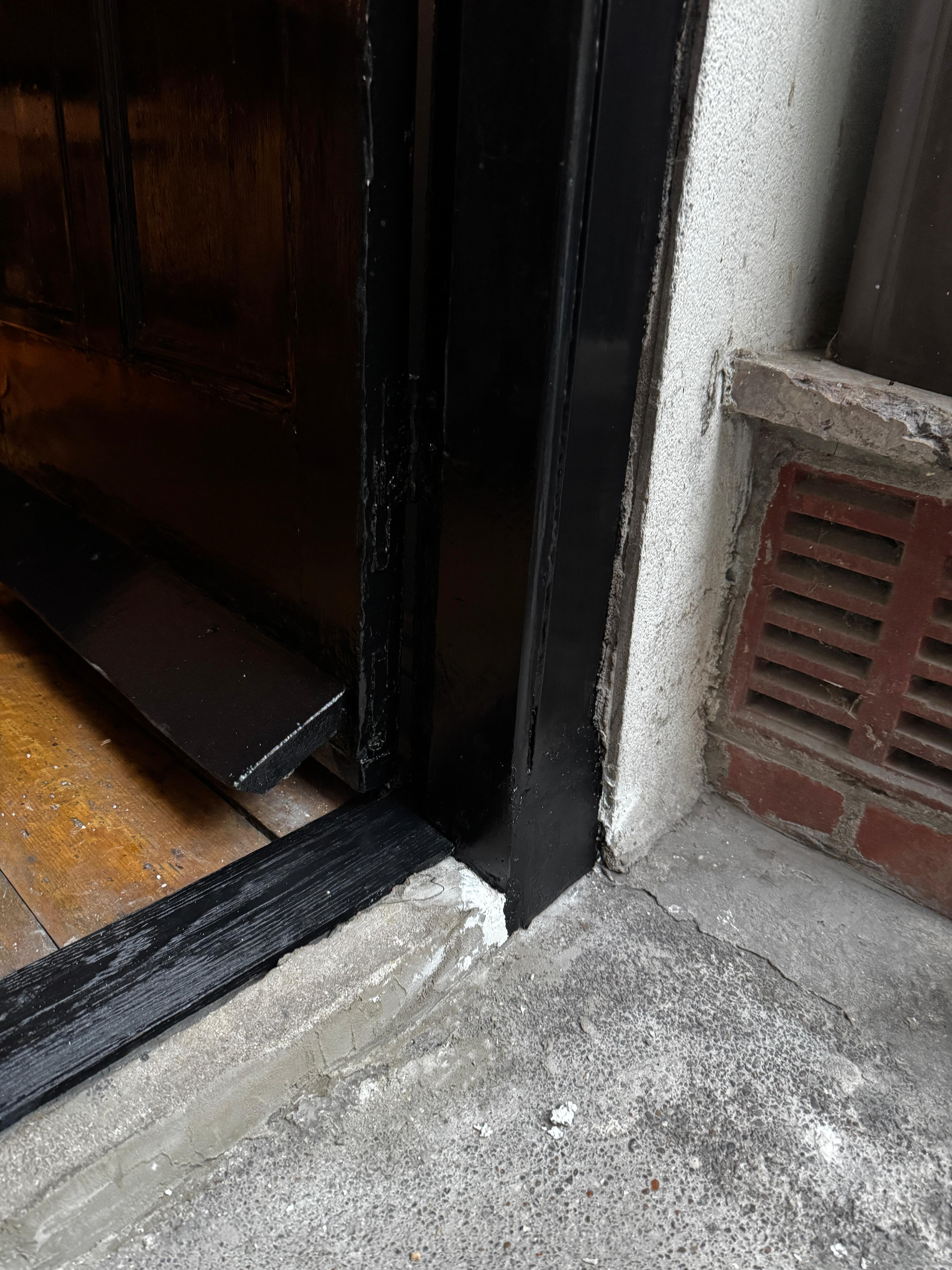 Door frame painting Bristol